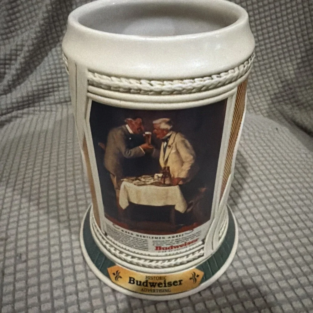 Budweiser Historic Advertising Series Stein And Tin 1998‎ 